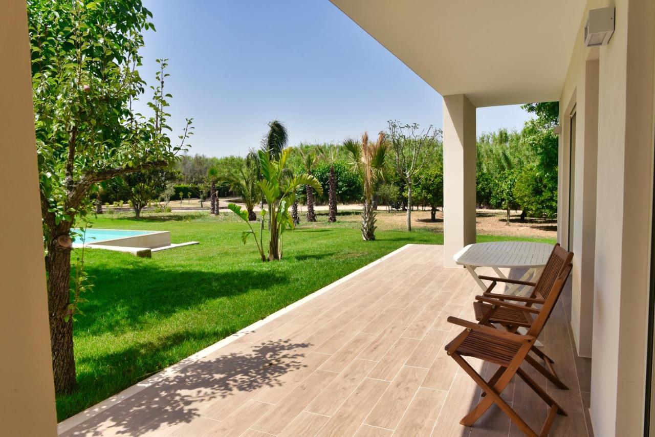 Villa Sirgole Rosa With Pool, Galatina Cutrofiano Exteriör bild